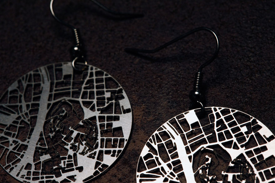 Streets Earrings Rust Closeup